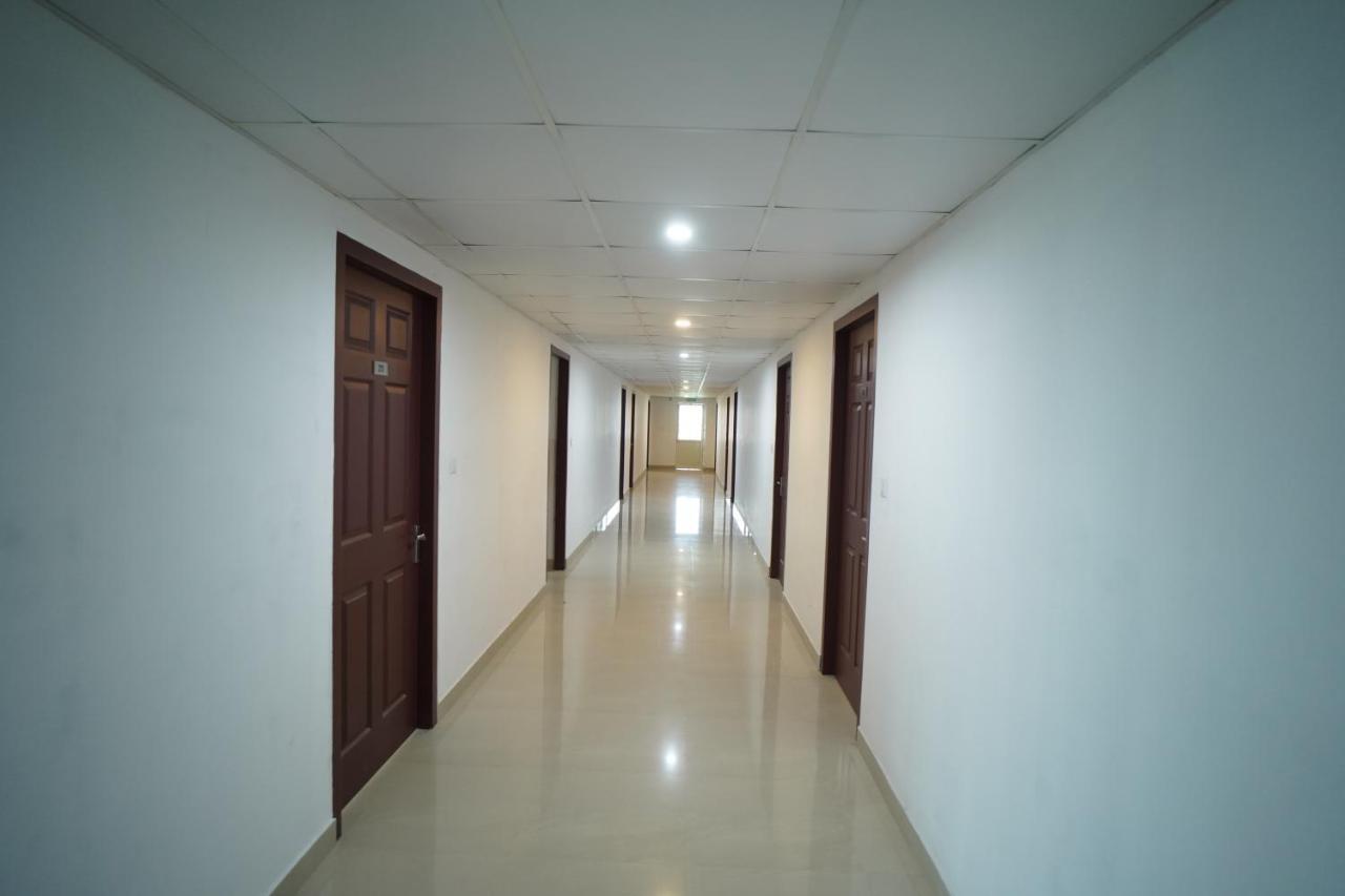 Sn Rooms Perumpavur Bagian luar foto